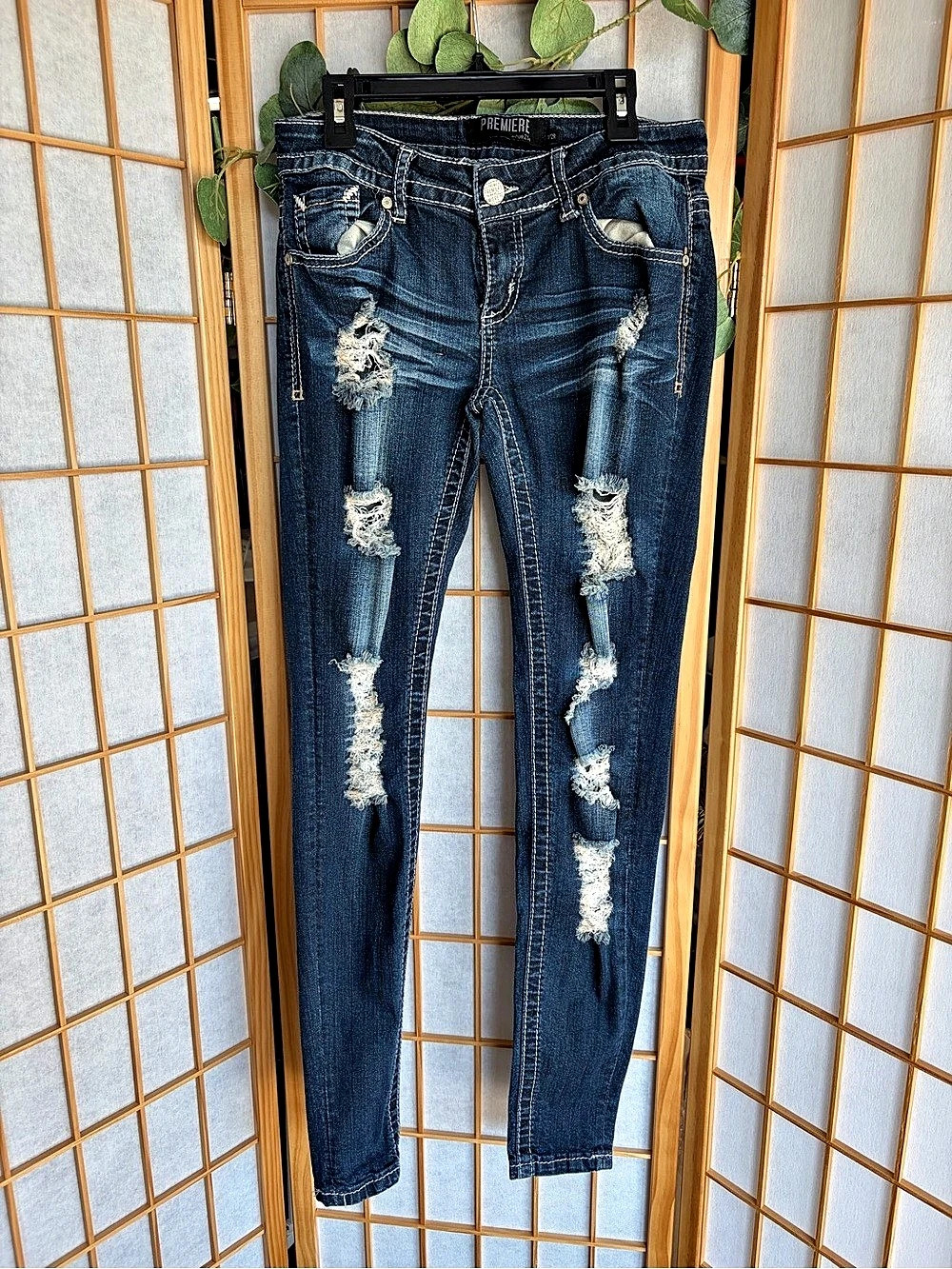 Premiere Skinny Distressed Blue Jeans Size 1/2